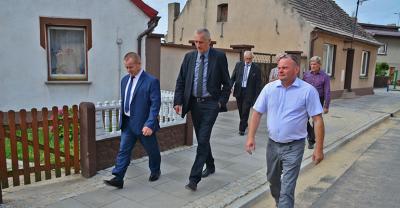 Chodnik na Kaliskiej gotowy[gallery][wideo]