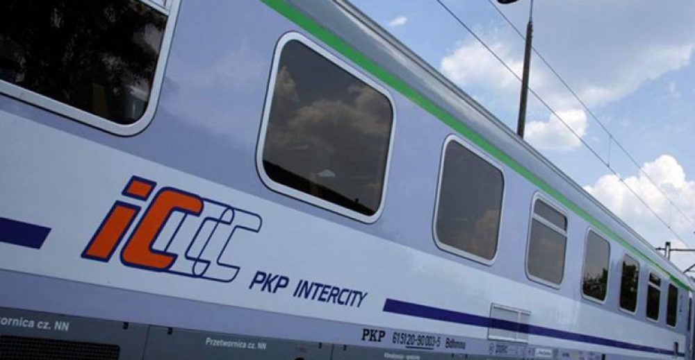 Z pociągiem Intercity zderzył się jeleń