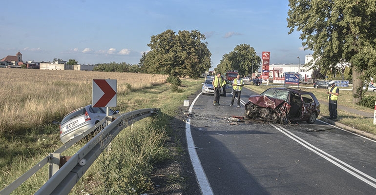 Groźny wypadek na granicy województw