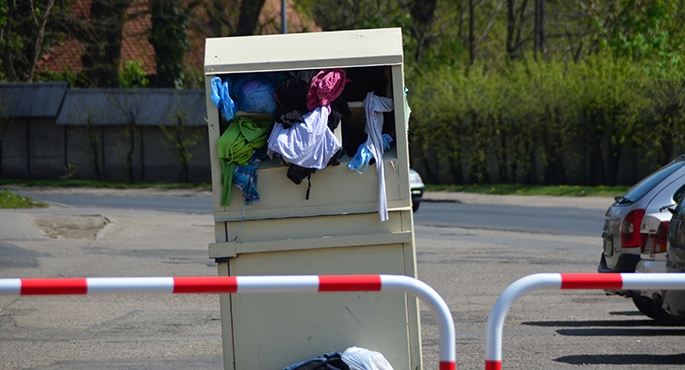 Firma stara się cyklicznie opróżniać kontenery