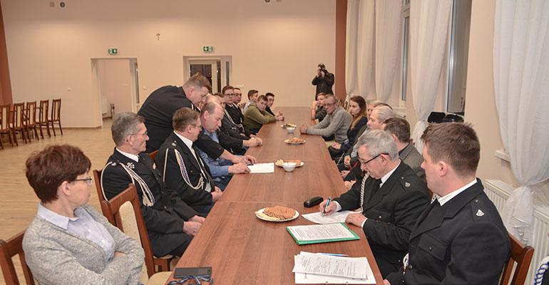 Zebranie strażackie w Różopolu