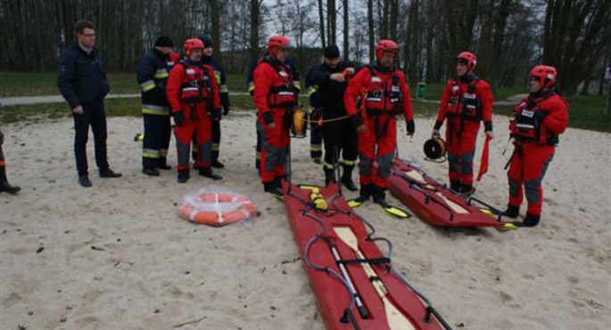 Jak pomóc osobie tonącej?